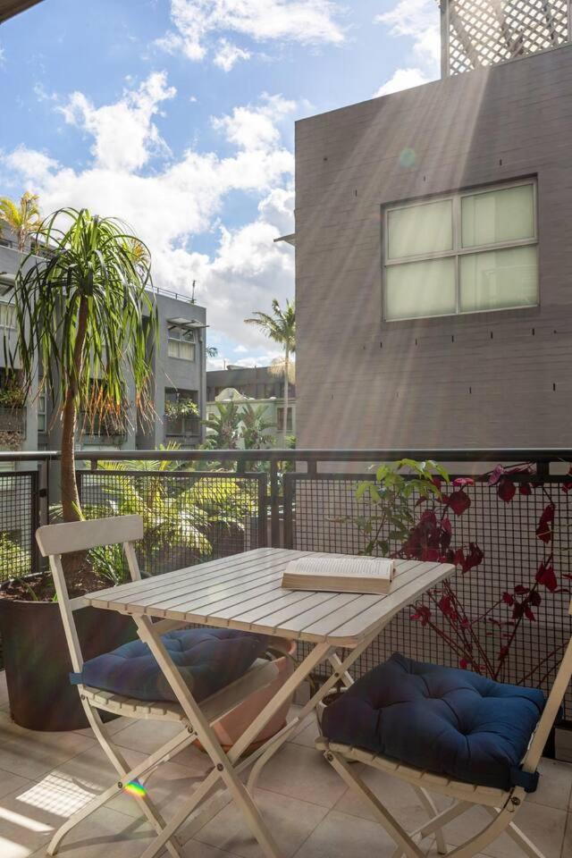 Apartment 'laube 105' Modern Inner-city Sanctuary With Balcony